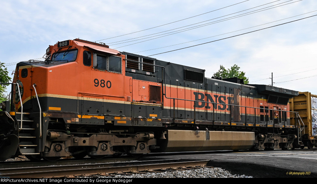 BNSF 980